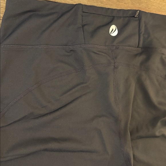 NWT [Levelwear] Indiana Hoosiers NCAA Team Logo Black Leggings Women’s Sz Medium - Picture 8 of 12